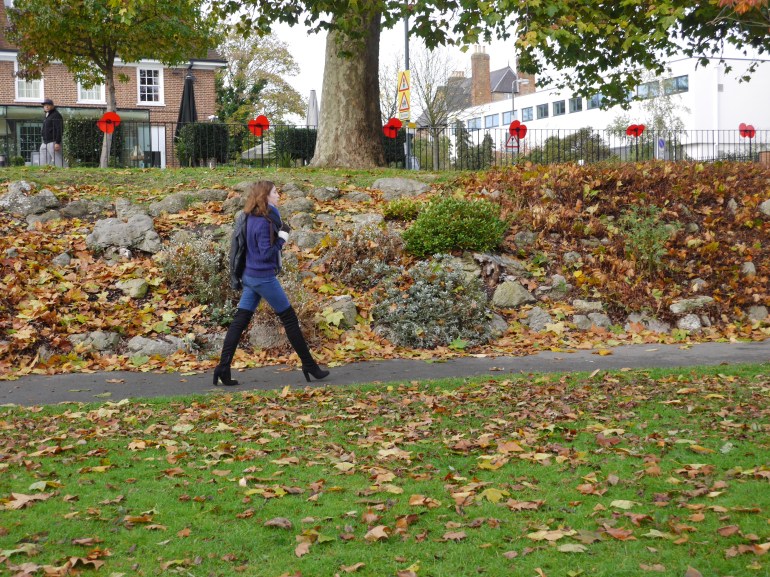 London Blogger Walking in London Park