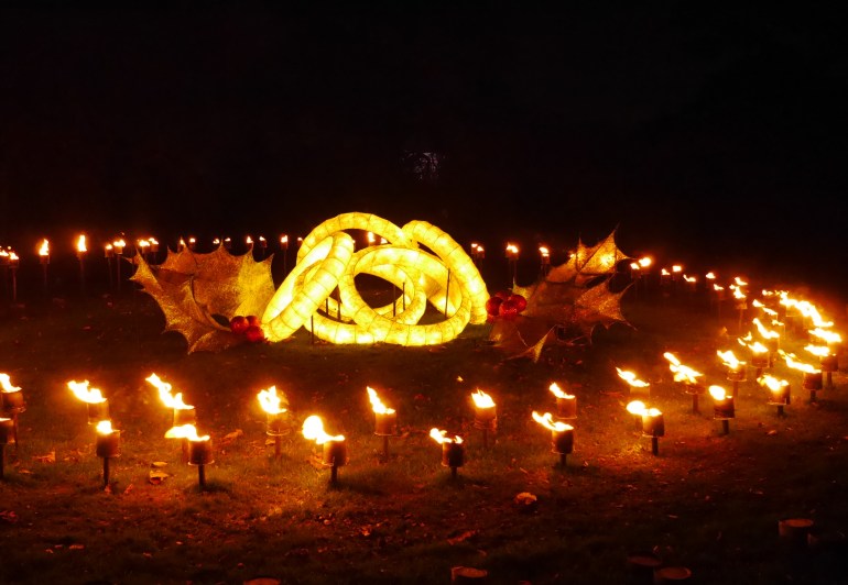 5 Gold Rings Kew Illuminations