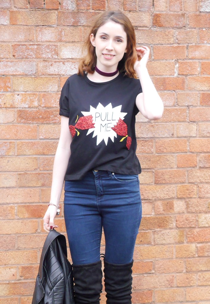 Christmas T-shirt OOTD